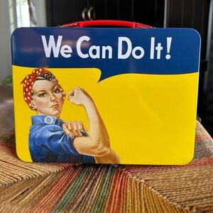 We Can Do it! Metal lunchbox